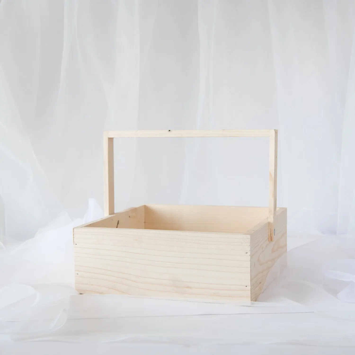 Pinewood Basket