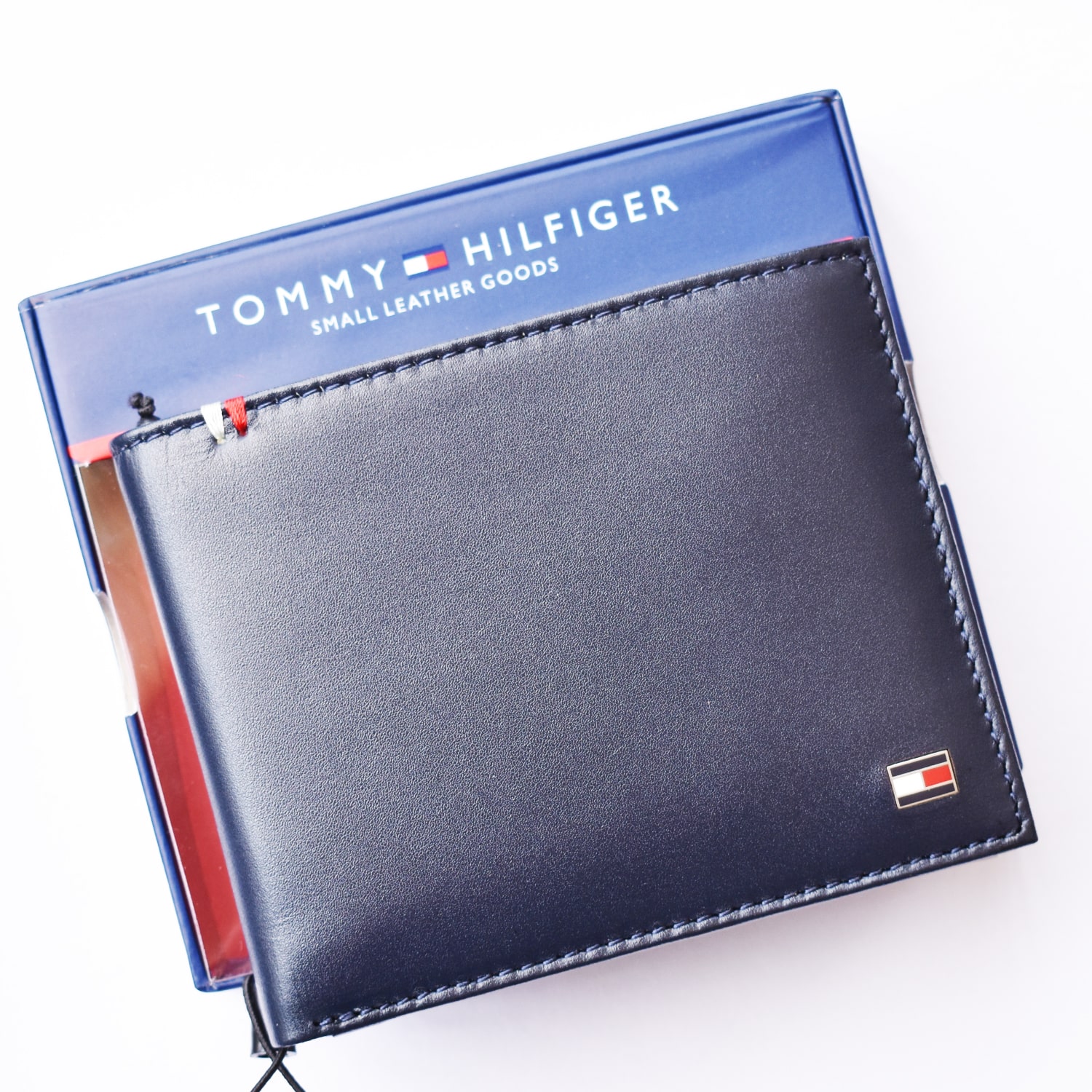 Wallet by Tommy Hilfiger (Navy Blue)